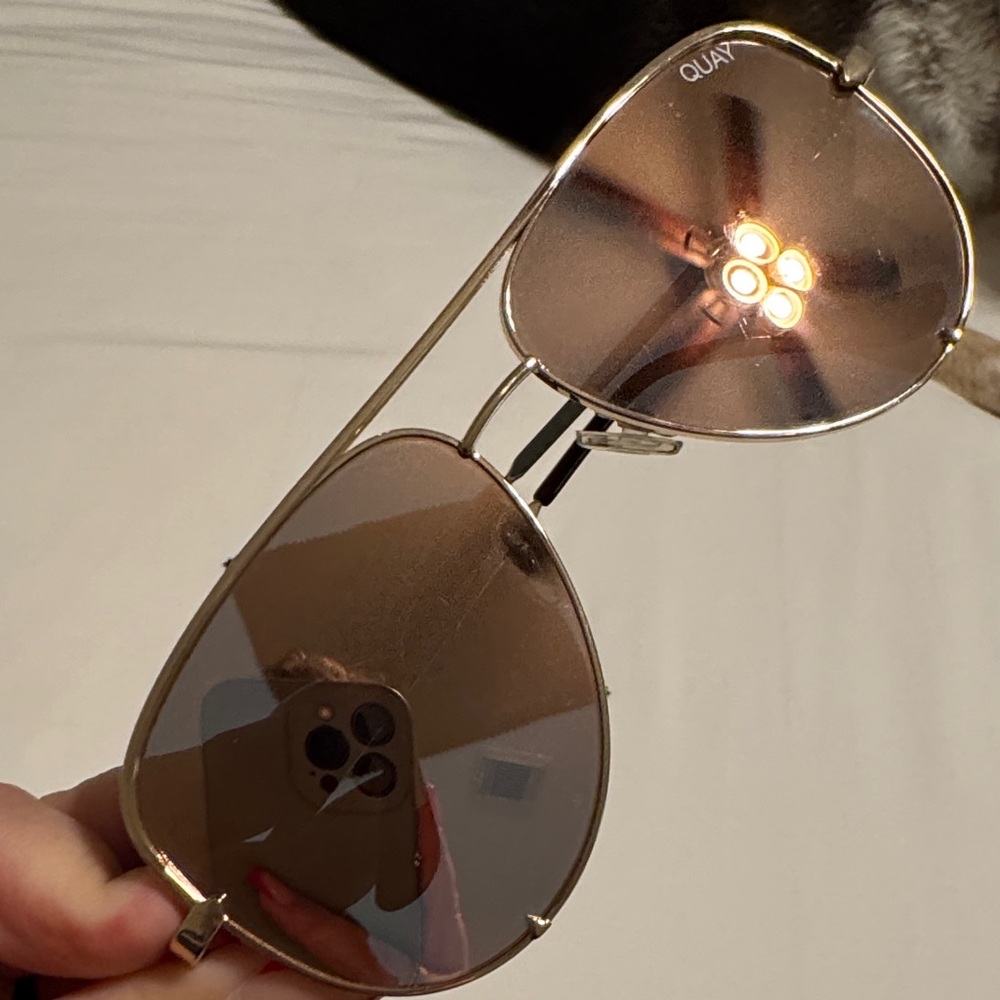 Quay Australia Gold Aviator Sunglasses - Picture 3 of 4
